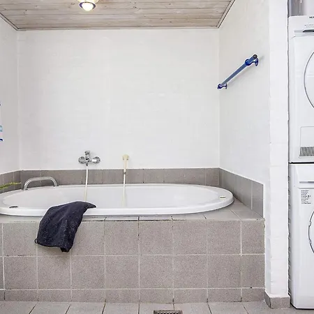 6 Person Holiday In Hemmet